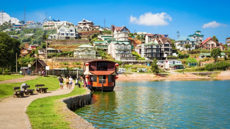 Best Places to Visit in Nuwara Eliya banner